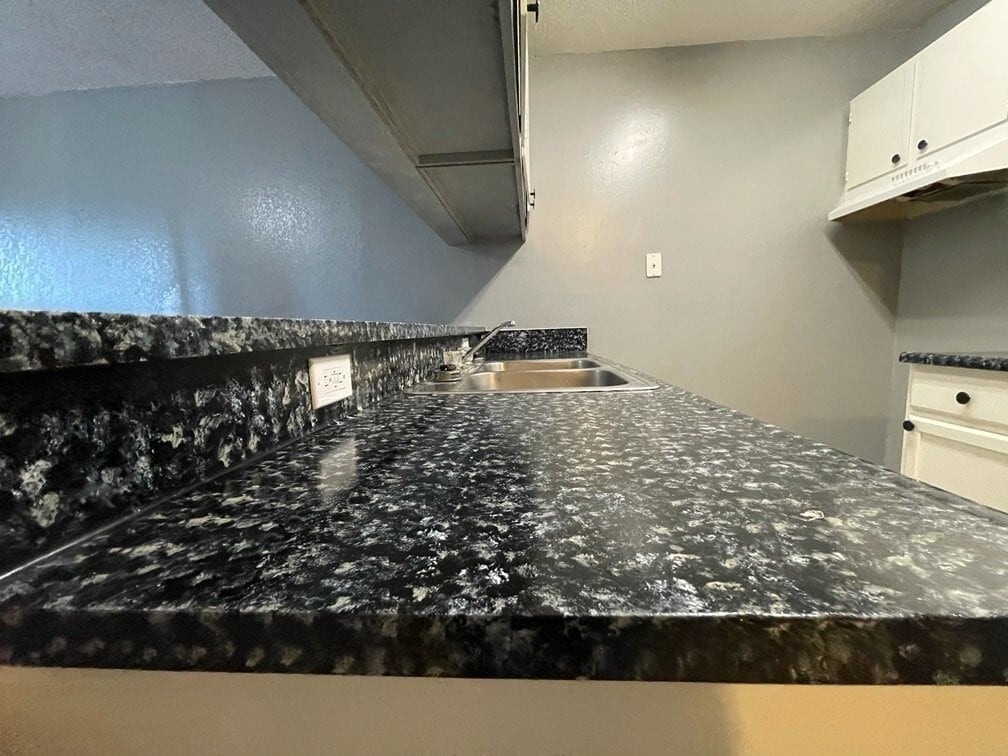 Photo - 515 Humble Ave