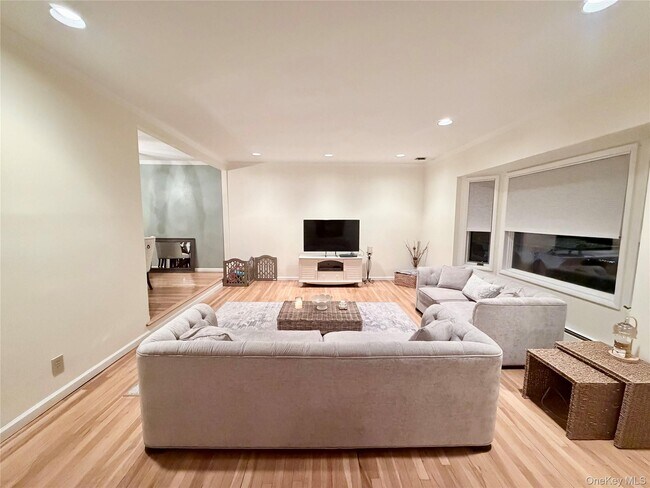 Photo - 821 Channel Rd