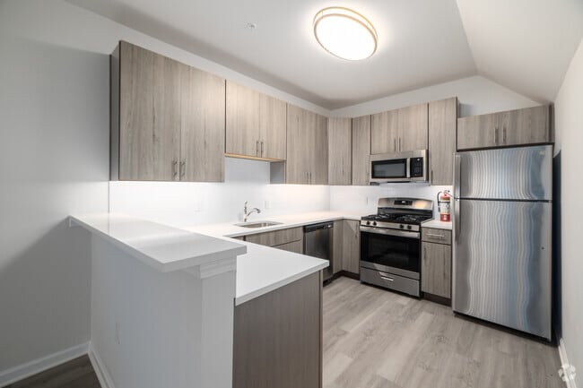 3BR, 2.5BA - 1,543SF - Kitchen