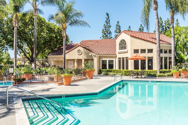San Marino Villa Apartment Homes