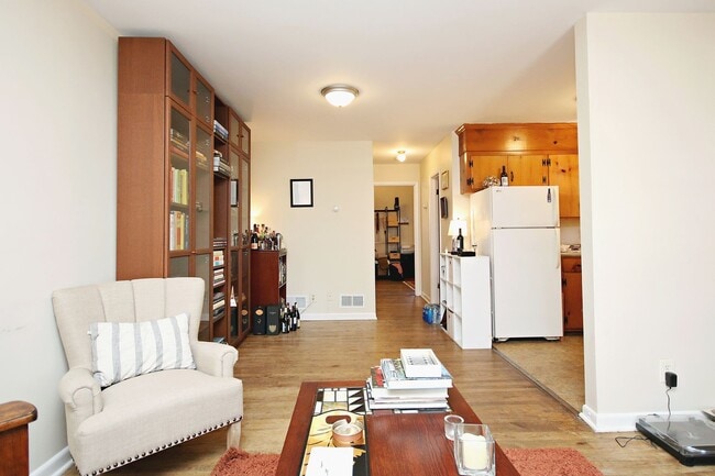 Photo - Walkable 1BR Off-Grounds UVA Apartment For 2026–2027 Academic year Unit Gordon Ave 1609 #3