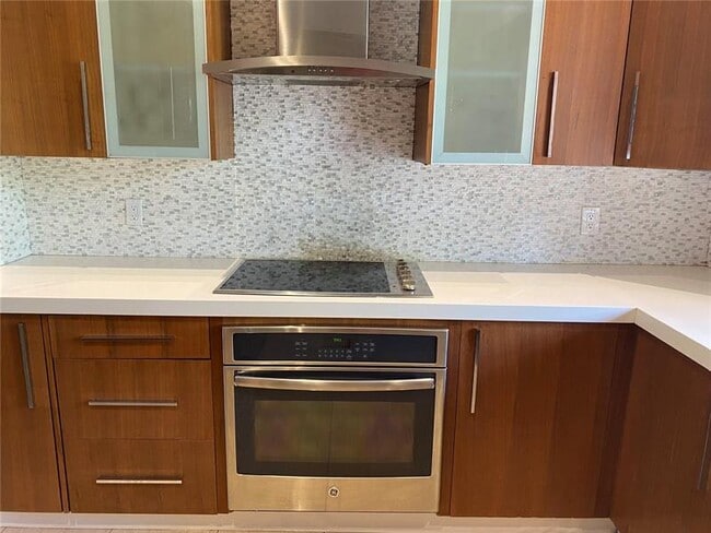 Photo - 10305 SW 70th St