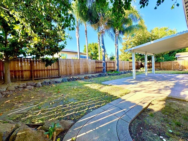 Photo - 1207 Silverton Way