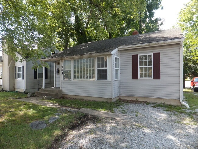 905 Ashland Rd - 905 Ashland Rd