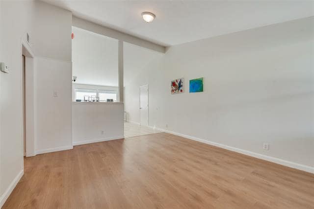 Photo - 2403 Briarwood Ln