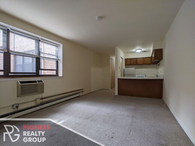 Photo - 660 W Wrightwood Ave Unit 210