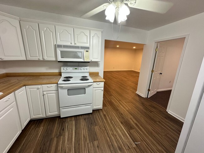 Photo - 3 Bed 1 Bath in Grand Rivers Unidad 628 Jennings Road