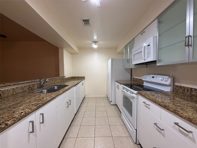 Photo - 1629 S Kirkwood Rd Unit 202