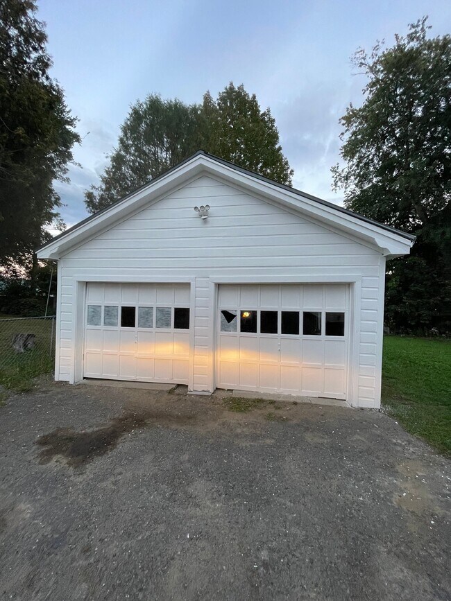 19 Eastern Ave