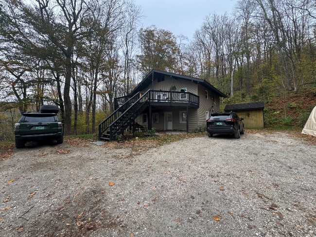 Building Photo - 737 Barrows Towne Rd