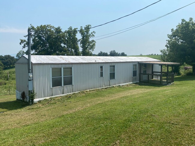 Photo - 2 Bedroom 1 Bath Mobile Home in Chuckey
