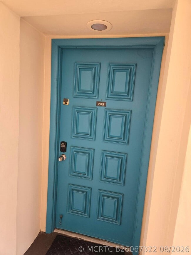 5190 Las Verdes Cir Unit 209