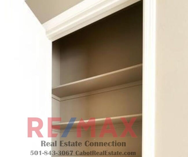 Photo - No Smoking. No Pets.