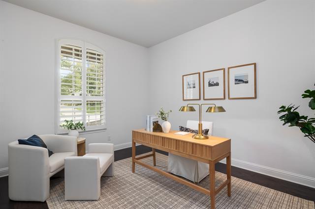 Photo - 204 Old Grove Rd