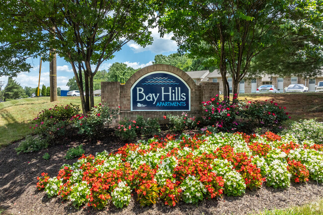 Building Photo - Bay Hills Apartments