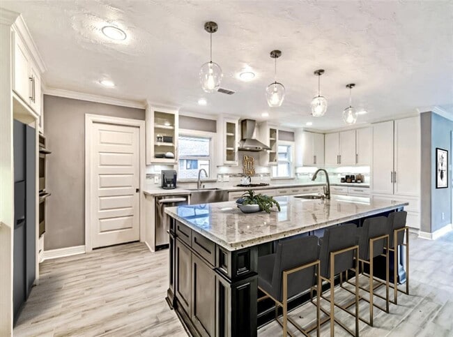 Photo - 3318 N Braeswood Blvd