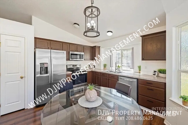 Photo - 1916 W Havenwood Ave