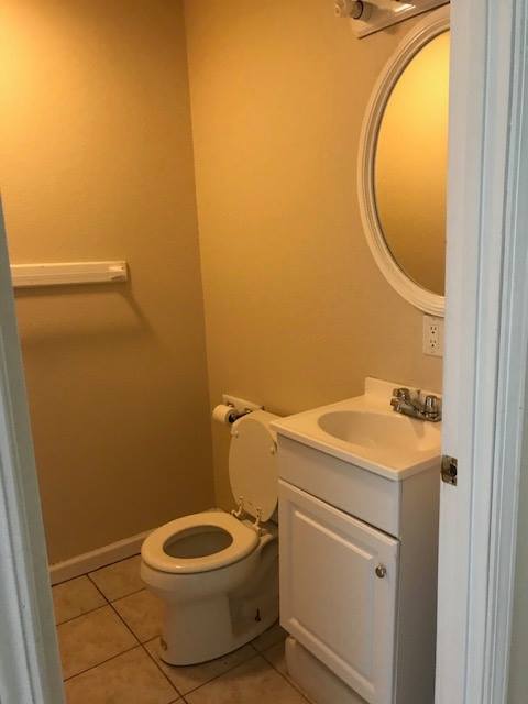 Photo - 510 S Poplar St