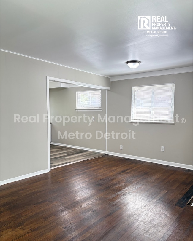 Photo - HARPER WOODS GEM