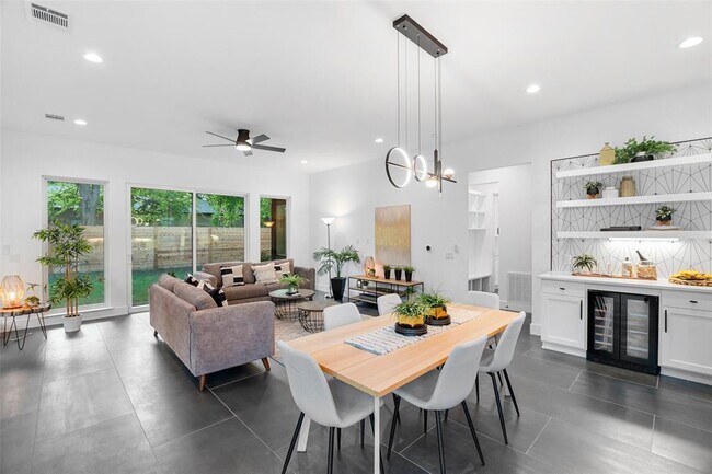 Photo - 6304 Middleham Pl