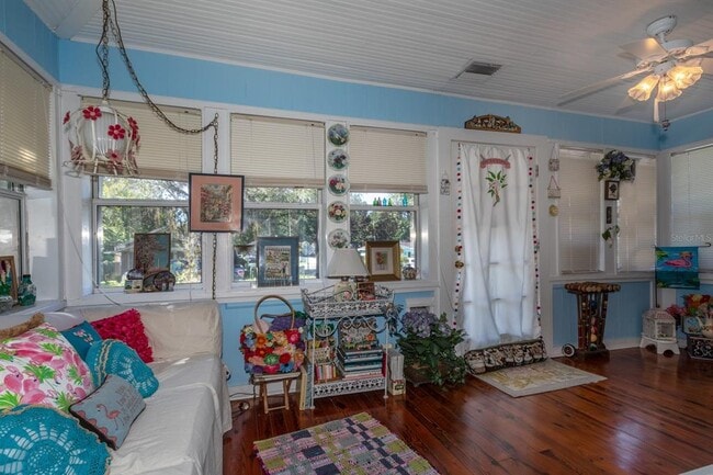 401 E 9th Ave