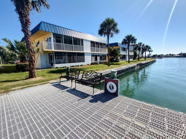 Building Photo - 1201 Bayshore Dr Unit 101 Rental