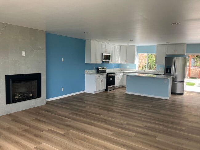 Photo - 5083 Windsor Dr