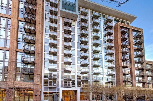 Photo - Open 2bdrm 1 bath with floor to ceiling windows! Unit 404