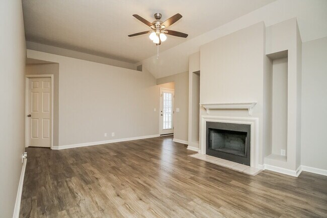 Photo - 3920 Calumet Dr