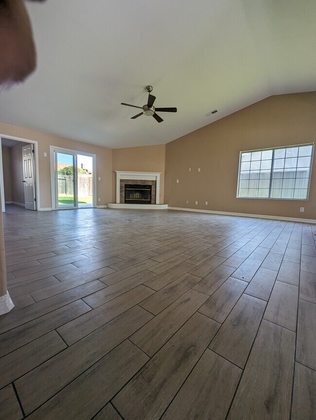 678 Tusky Ave Rental For Rent in Los Banos, CA