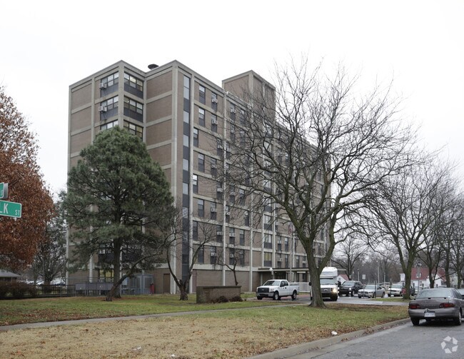 Photo - Polk Plaza Apartments