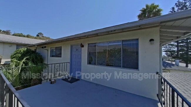 Building Photo - 7580 Cathedral Oaks Rd Unit 12 Rental