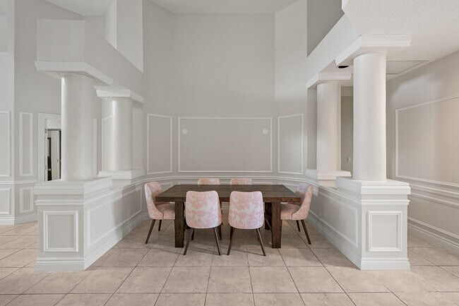 Photo - 2055 Regents Blvd