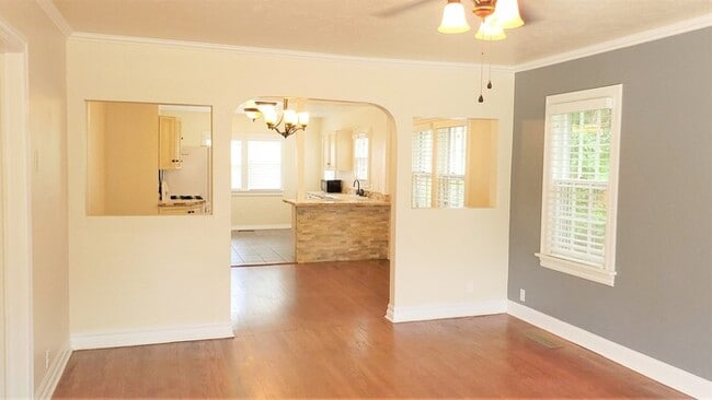 Photo - AMAZING 5 BED, 2 BATH MILLERS ADDITION NW OKC