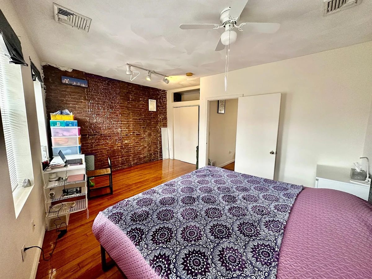 Photo - 13 Charter St Unidad #4F Rental