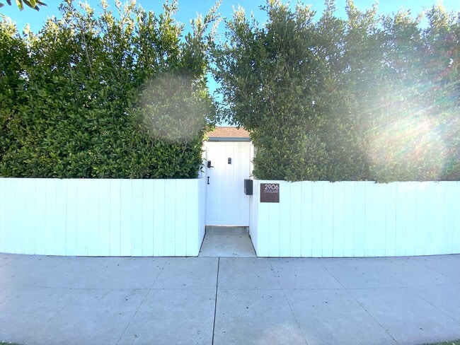 front gate - 2906 Overland Ave