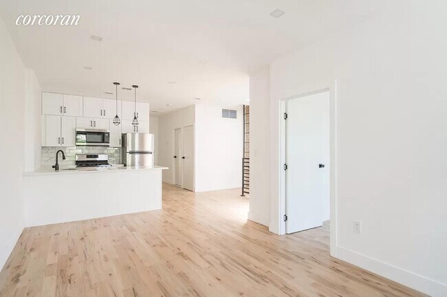 Broadway Junction Apartments For Rent Brooklyn Ny Forrent Com