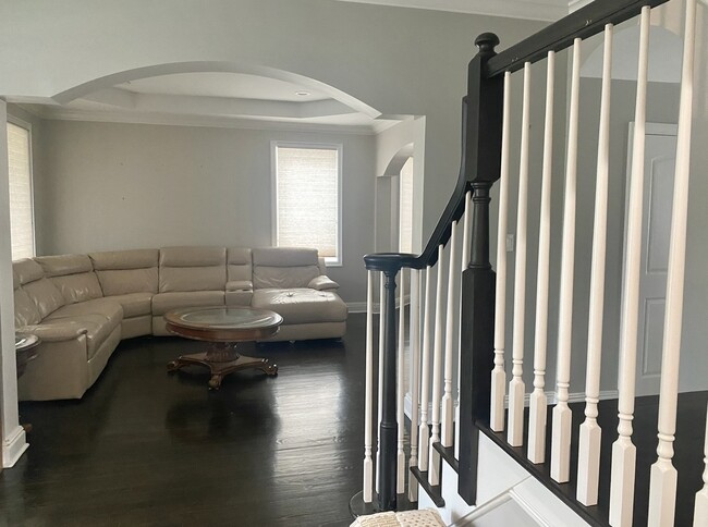 41 Livingston Ave