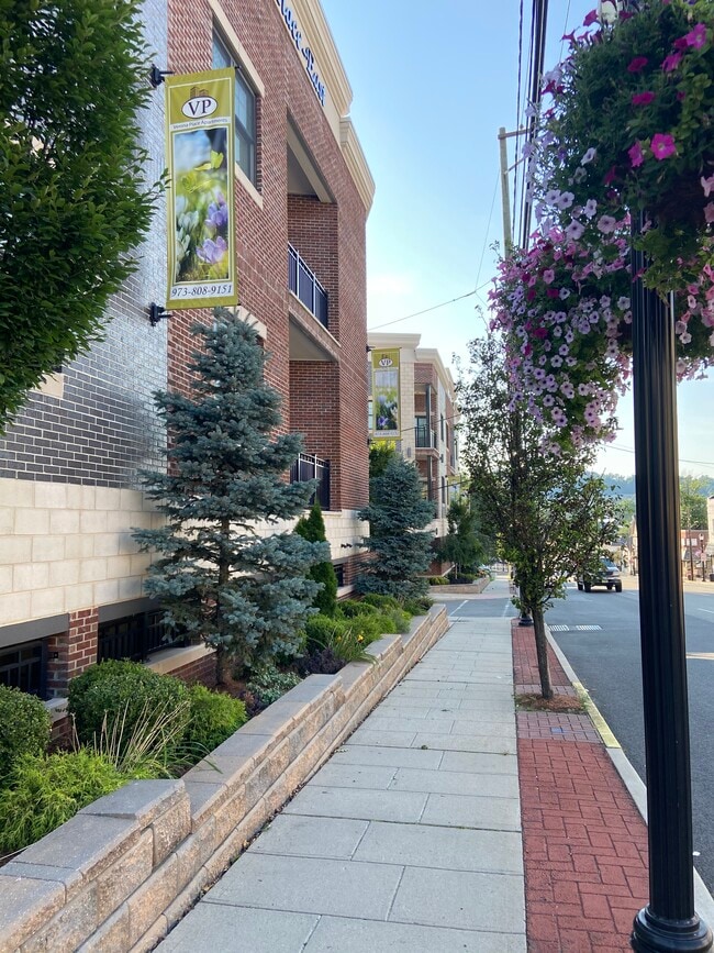 Photo - Verona Place