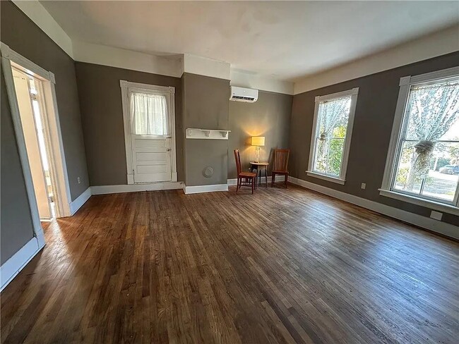 Photo - 1610 Union St