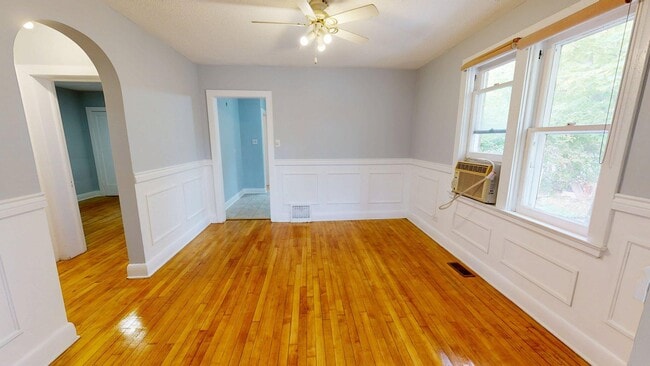 Photo - COZY TWO BEDROOM BUNGALOW WITH LARGE YARD