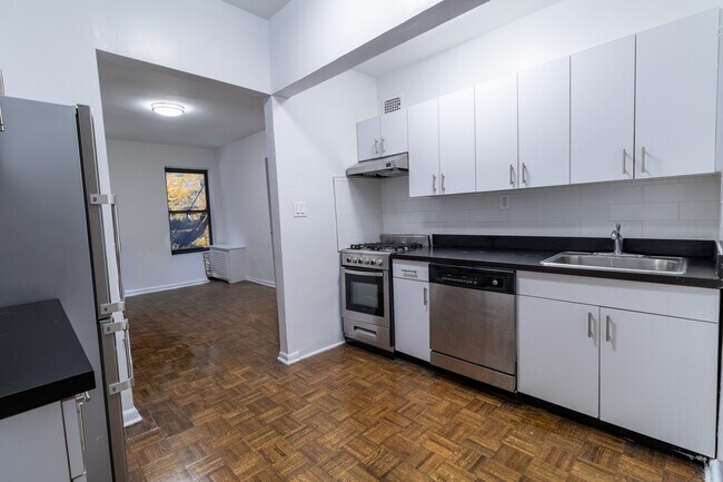 Photo - 328 E 30th St Unit 1