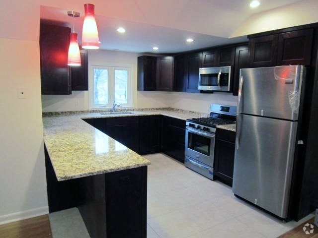 Building Photo - 35 Elm Ave Unit 2 Rental