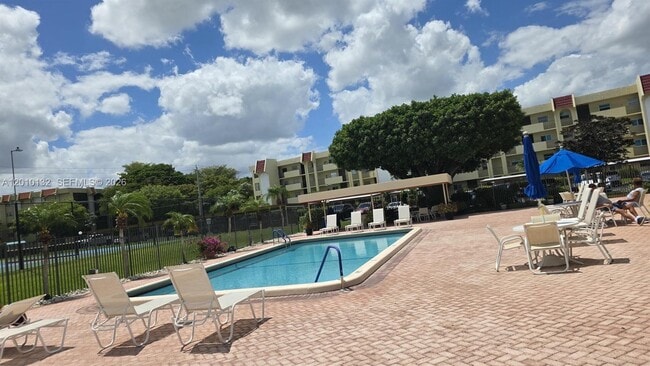 Photo - 23305 Barwood Ln N Unit 207