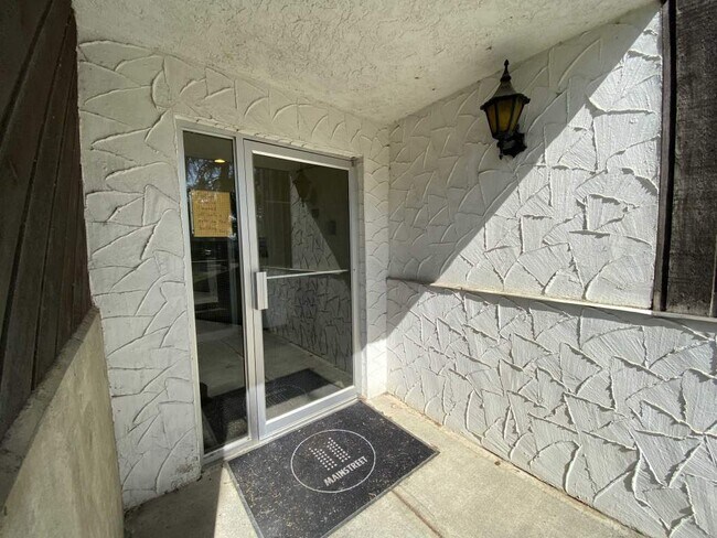 Photo - Cochrane 104