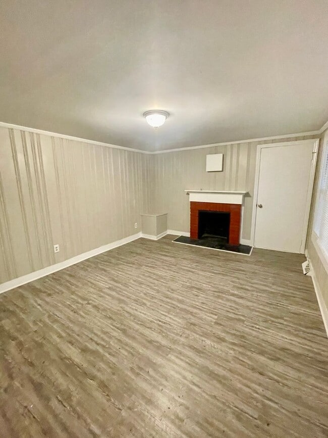 Photo - Welcome to this newly renovated, a charming 3-bedroom, 1-bathroom home located in the vibrant cit...