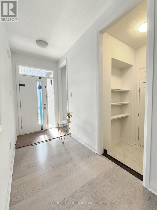 Photo - 7 Hammermeister St