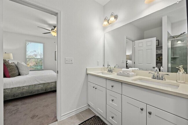 Photo - 5400 Golden Canary Ln