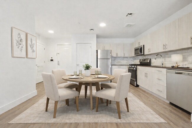 Photo - 276 Reock St