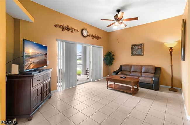 Photo - 12141 Summergate Cir Unidad 102